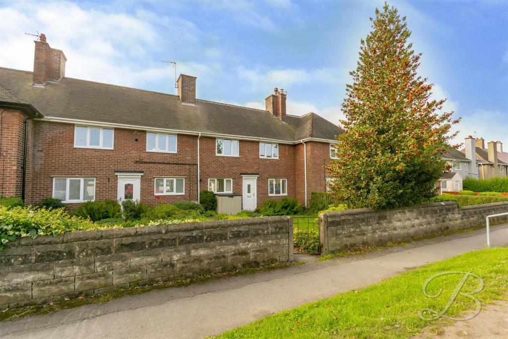 3 bedroom terraced house for sale in Mansfield Road, Edwinstowe