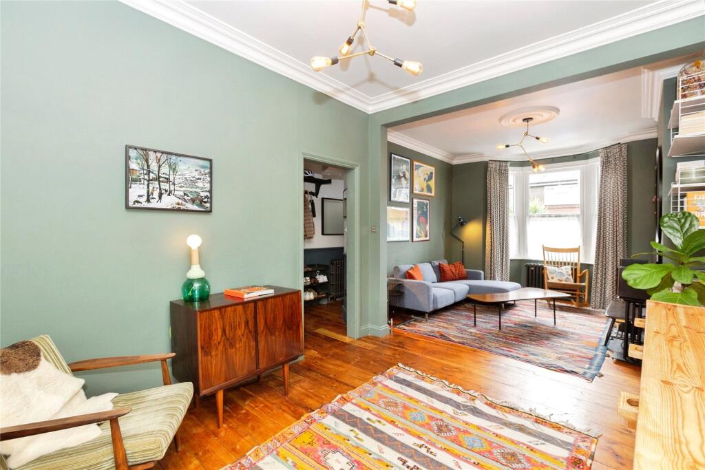 Main image of property: Daubeney Road, London, E5