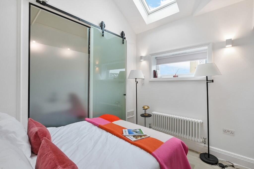 Main image of property: Haydon Way, London, SW11