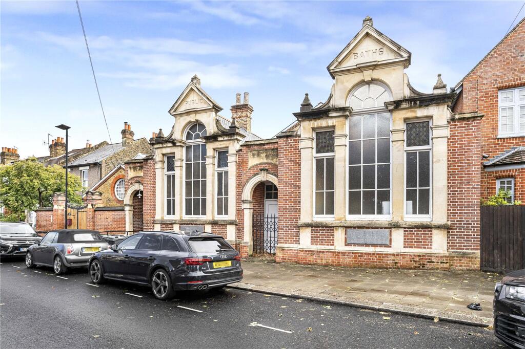 Main image of property: Clifden Road, Brentford, TW8