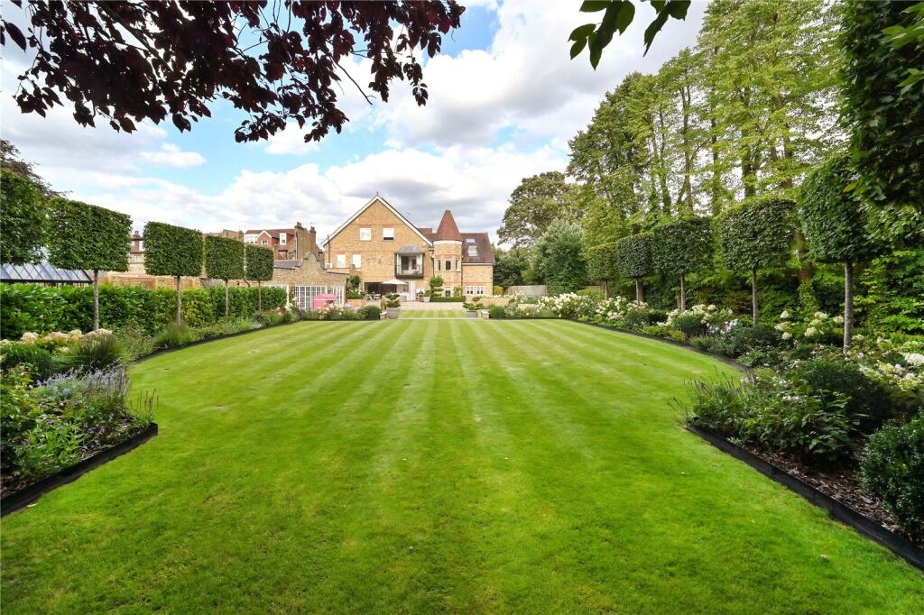 Main image of property: Westbury Road, London, W5