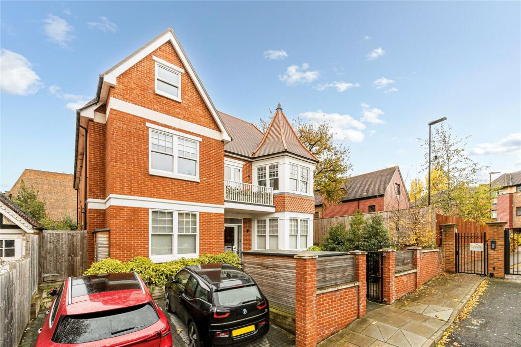 Main image of property: West Lodge Avenue, London, W3