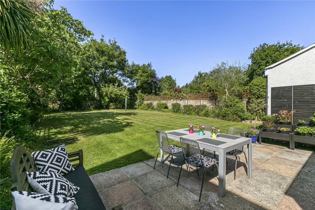 Main image of property: Hamilton Road, London, W5