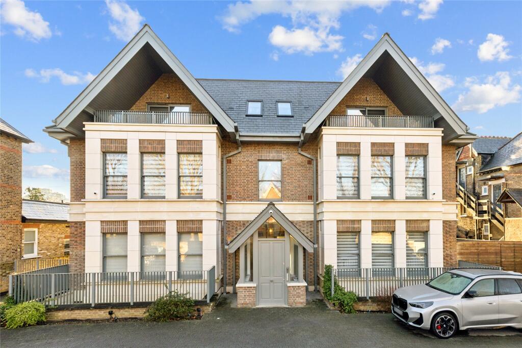 Main image of property: Carlton Road, London, W5