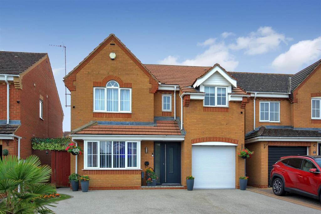 Main image of property: Evesham Close, Wellingborough