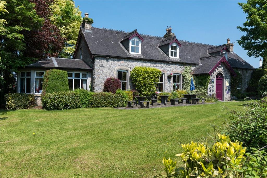 Pub for sale in Glasson Village, Glasson, Athlone, Co. Westmeath, N37 E171, Ireland