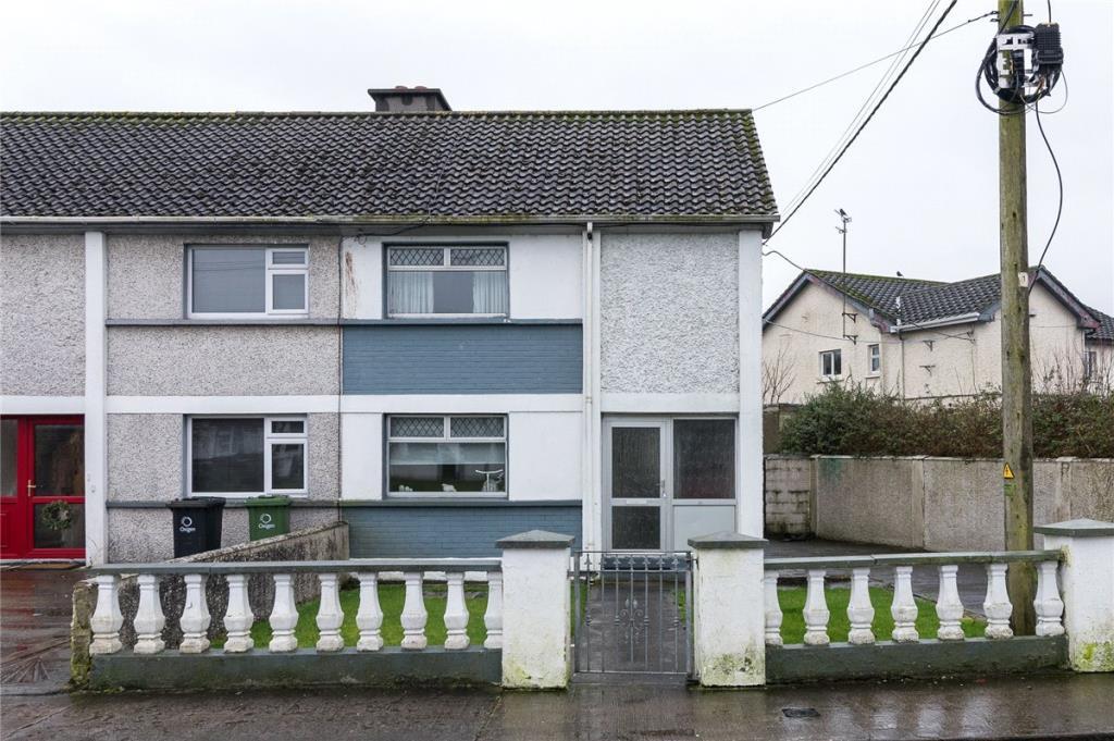 3 bedroom end of terrace house for sale in 46 Tormey Villas, Athlone