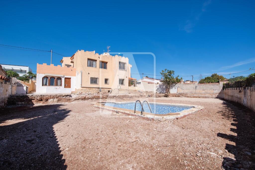 Main image of property: Valencia, Alicante, Calpe
