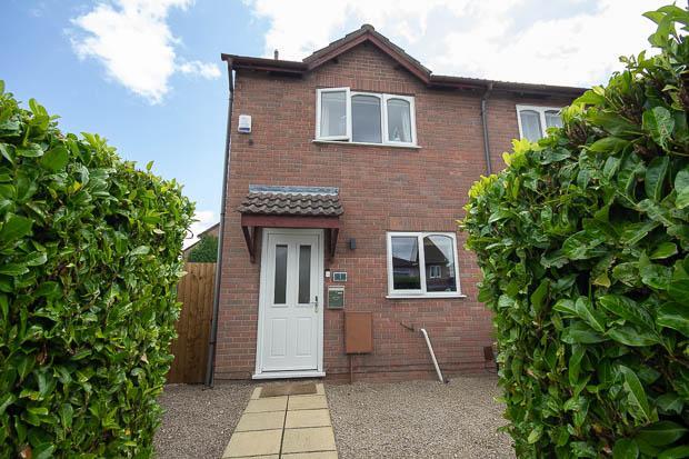 Main image of property: Peacock Close, Fiddlers Green, Cheltenham, GL51 0XH