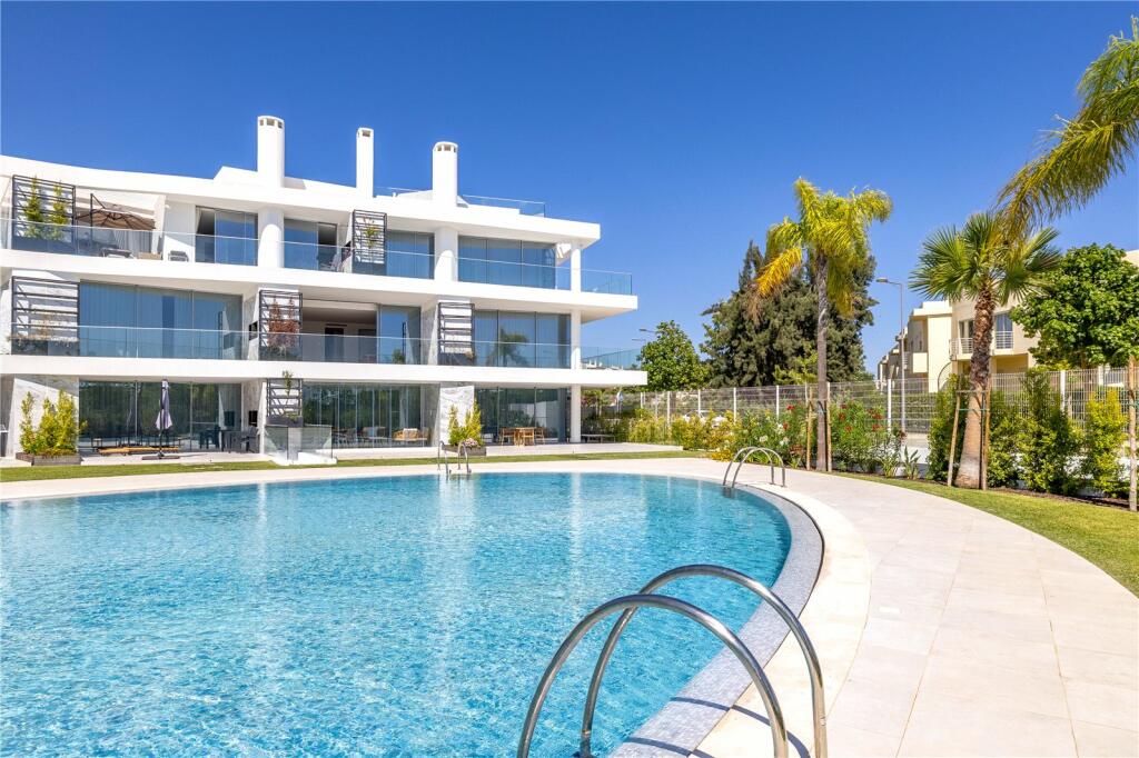 2 bedroom apartment for sale in Vilamoura, Loulé, Algarve, Portugal