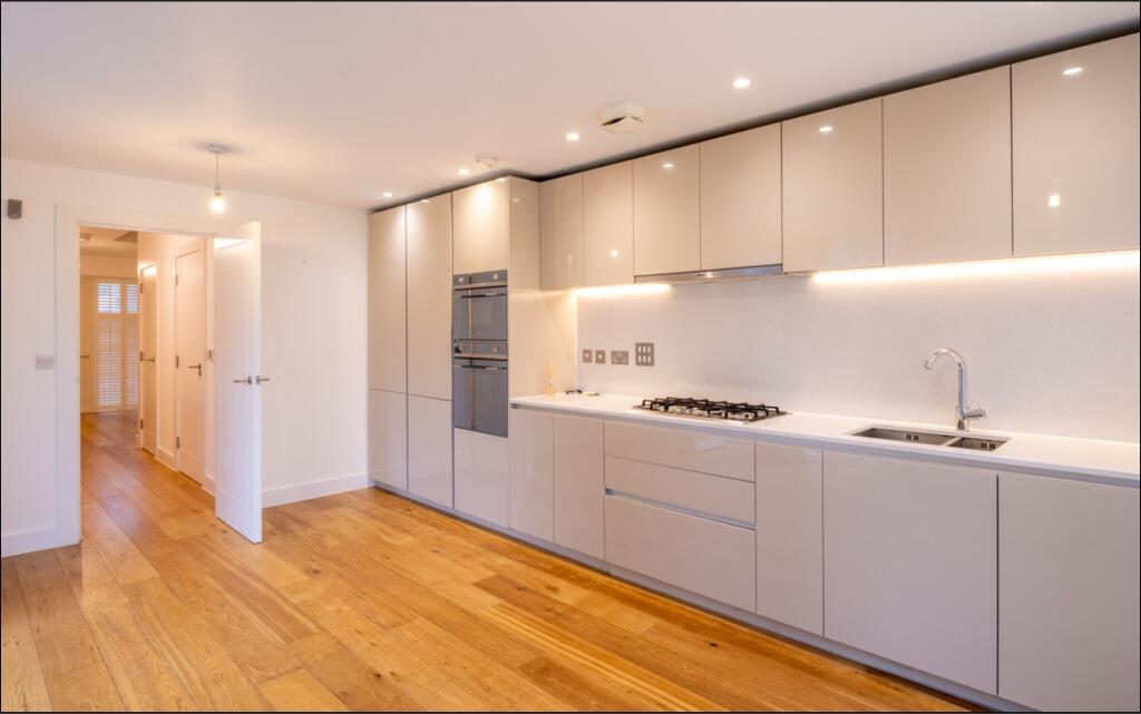 Additional property image - Brook End Close, Trumpington, CAMBRIDGE