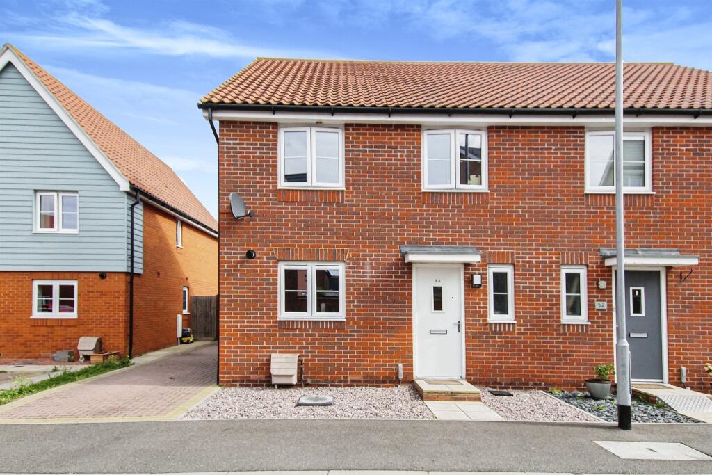 4 bedroom semidetached house for sale in Valerian Gardens, Soham, Ely, CB7