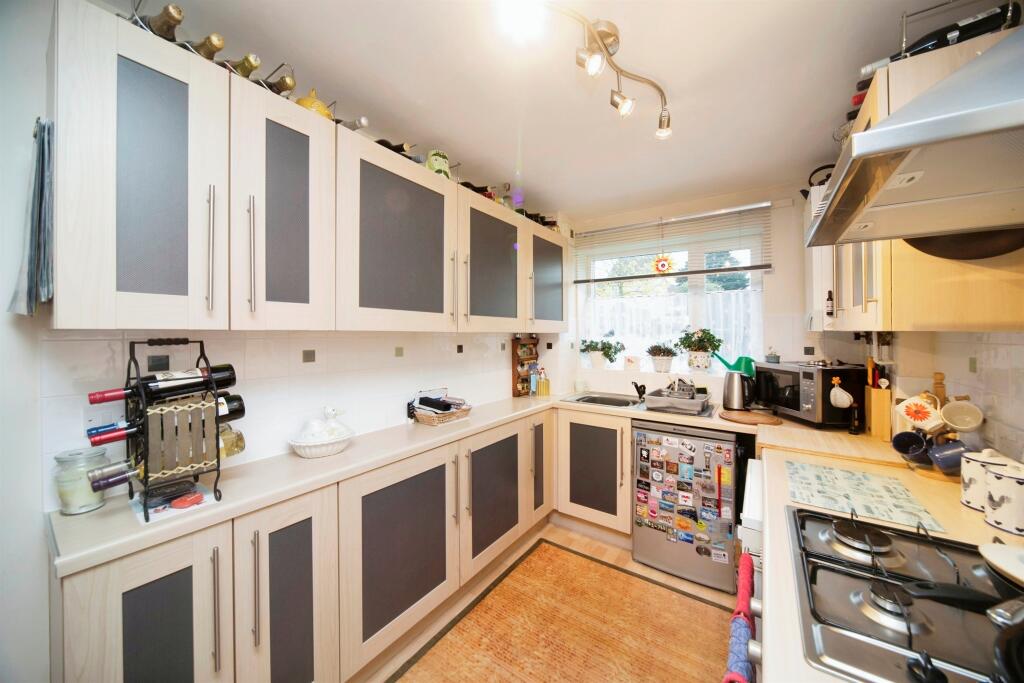 Additional property image - Skeaping Close, Newmarket