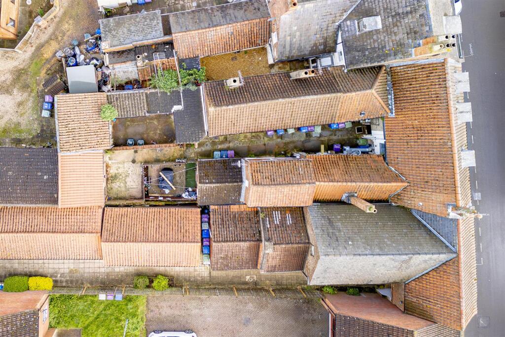 Main image of property: High Street, Boston