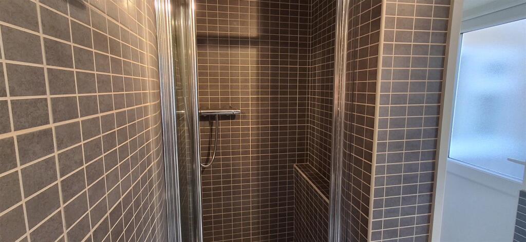 Main image of property: Pen Street, Boston