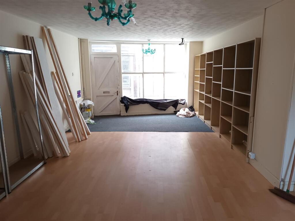 Main image of property: Wormgate, Boston