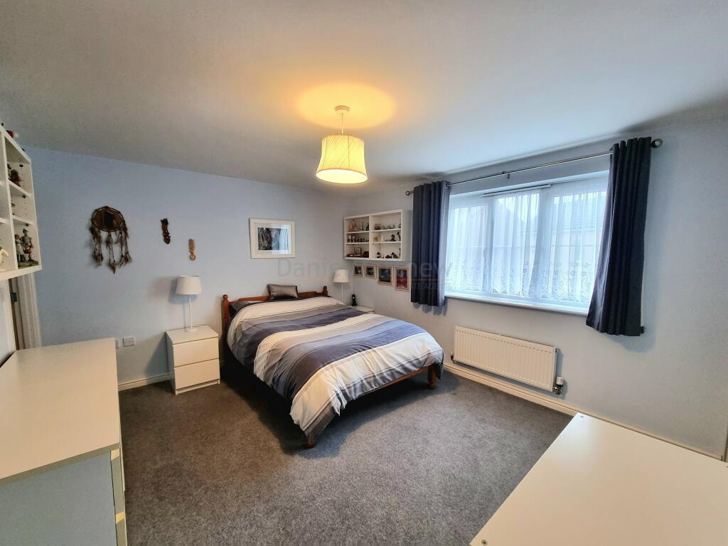 Additional property image - Gallt Y Ddrudwen, Broadlands, Bridgend County. CF31 5FL