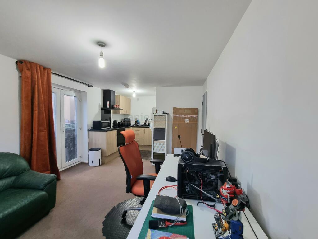Additional property image - Longacres, Bridgend, Bridgend County. CF31 2DH