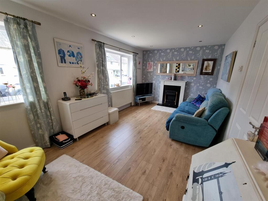 Additional property image - Cefn Glas Road, Bridgend