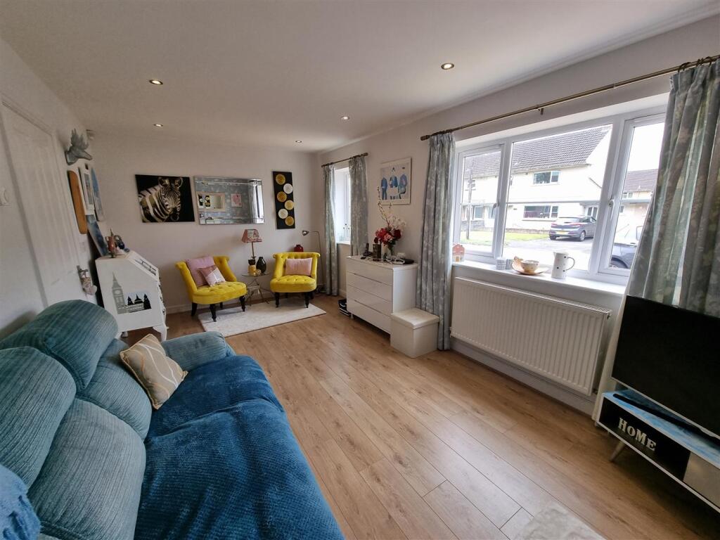 Additional property image - Cefn Glas Road, Bridgend