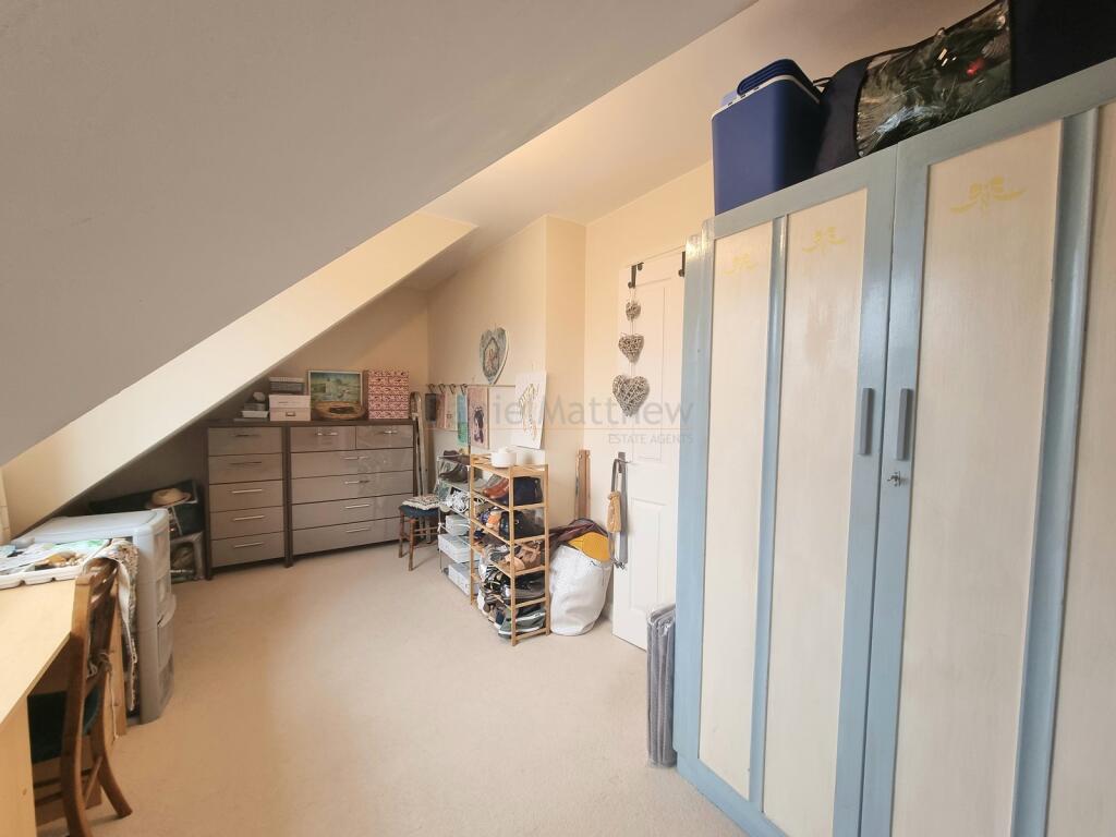 Additional property image - Cefn Glas Road, Bridgend