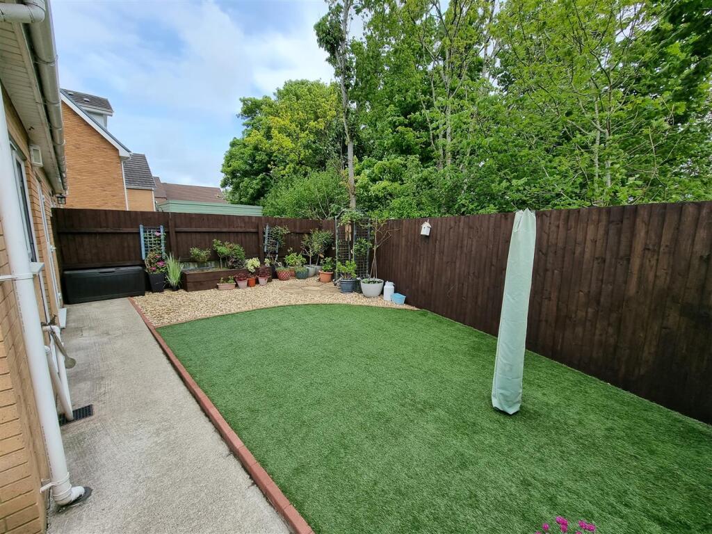 Additional property image - Cefn Glas Road, Bridgend