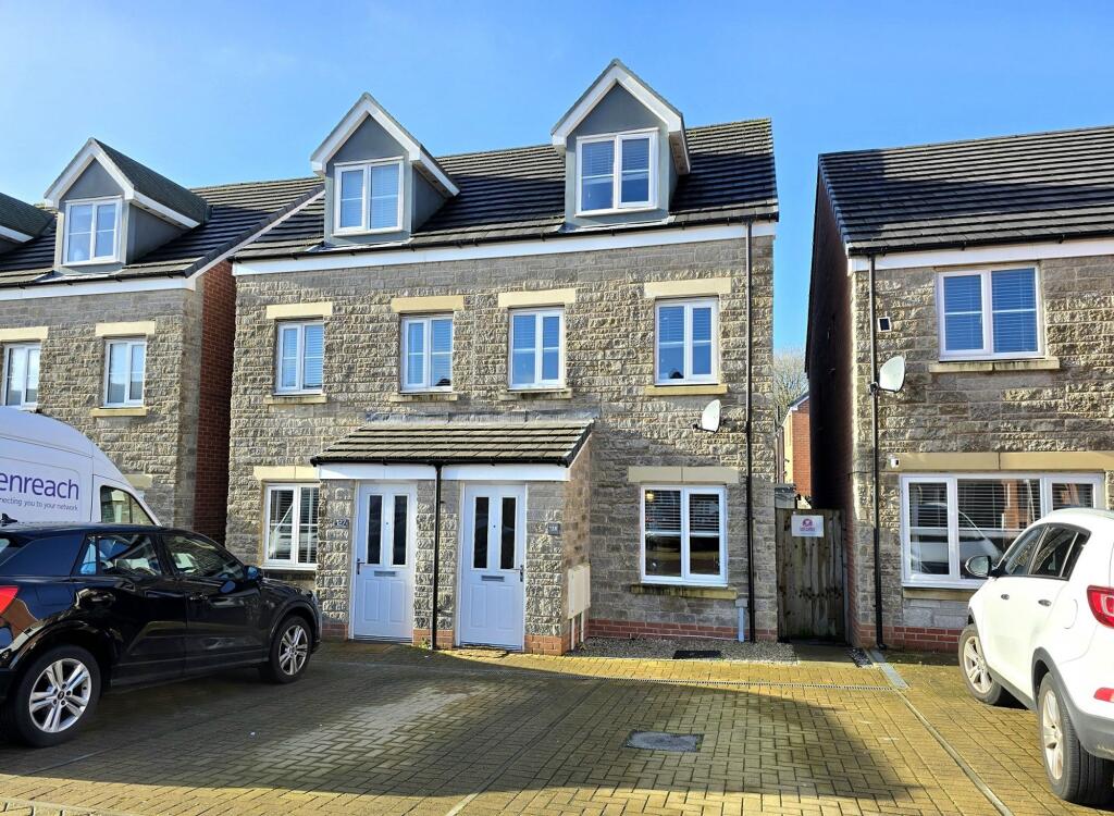 Main image of property: Ffordd Cadfan, Bridgend, CF31
