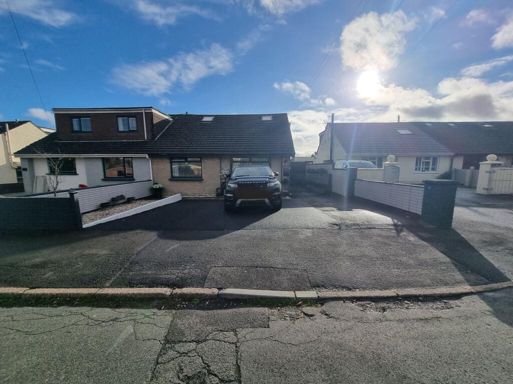 Main image of property: Pwll Evan Ddu, Coity, CF35