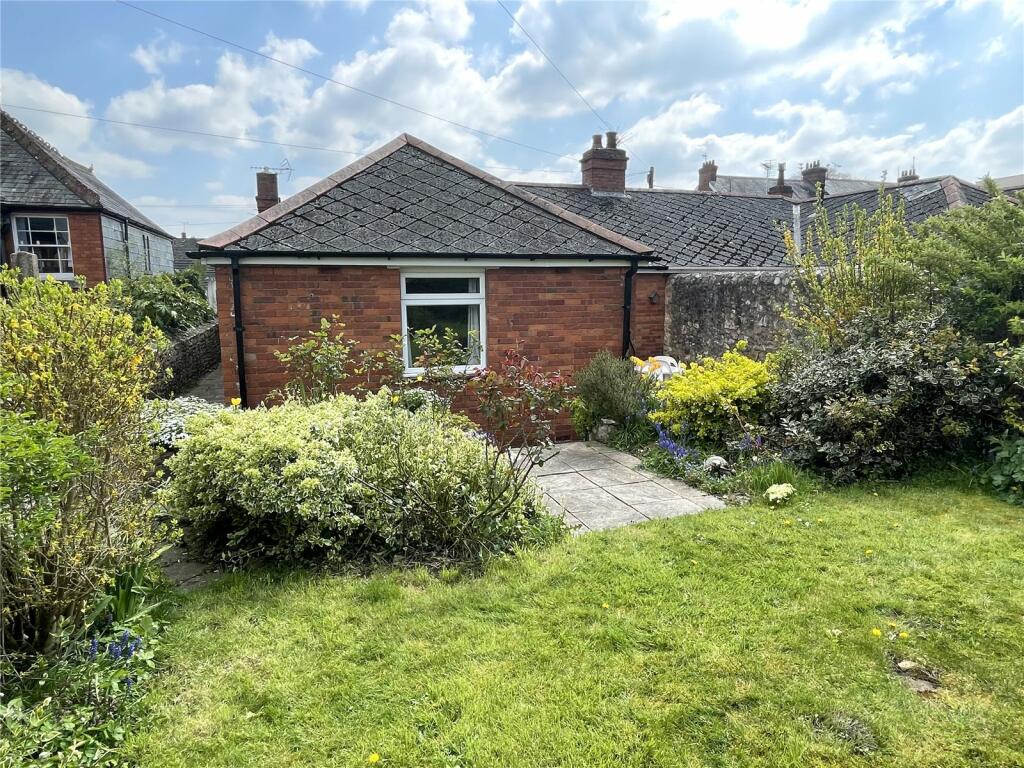 3 bedroom bungalow for sale in Mill Lane, Chard, Somerset, TA20