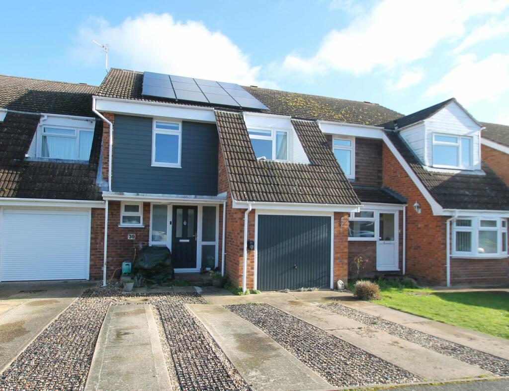 4 bedroom terraced house for sale in Huddleston Way, Sawston, CB22