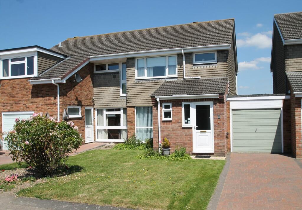 3 bedroom semidetached house for sale in Huddleston Way, Sawston, CB22