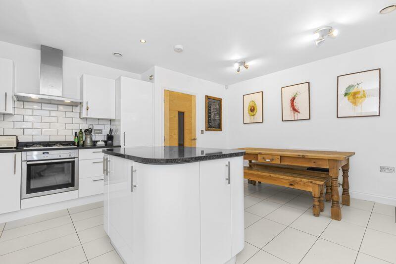4 bedroom town house for sale in Back Lane, Keynsham, BS31