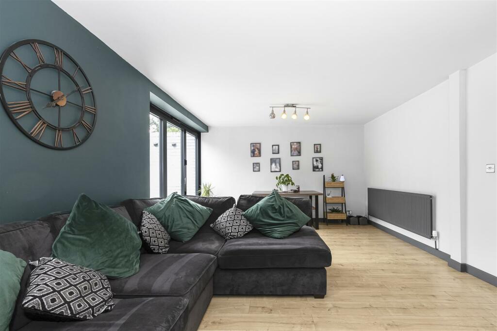 Additional property image - Bristol Road, Keynsham