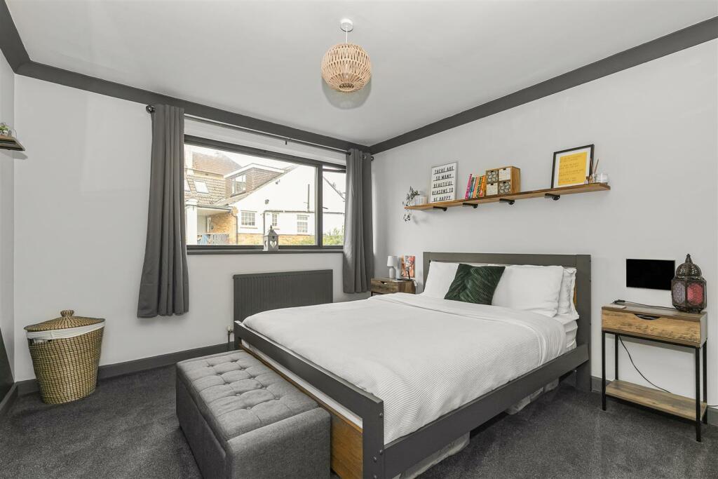 Additional property image - Bristol Road, Keynsham