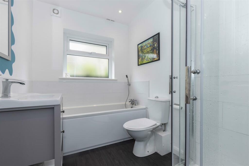 Additional property image - Bath Road, Willsbridge
