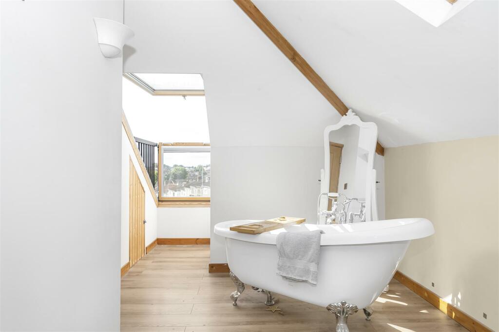 Additional property image - Soundwell Road, Kingswood