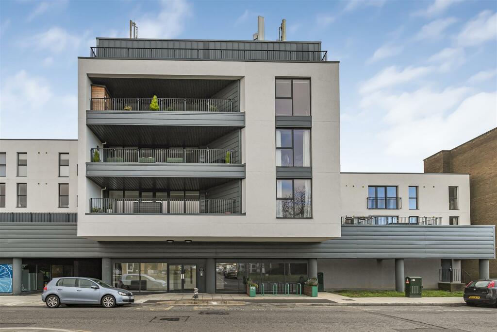 Additional property image - Riverside View, Keynsham