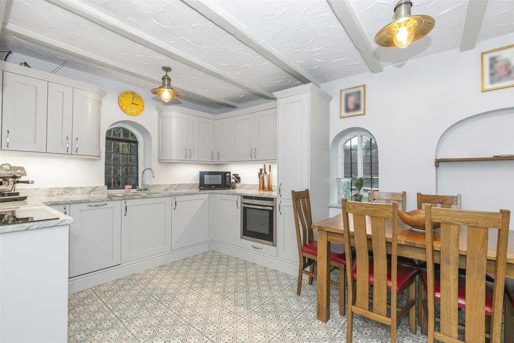 Additional property image - Shortwood Hill, Bristol
