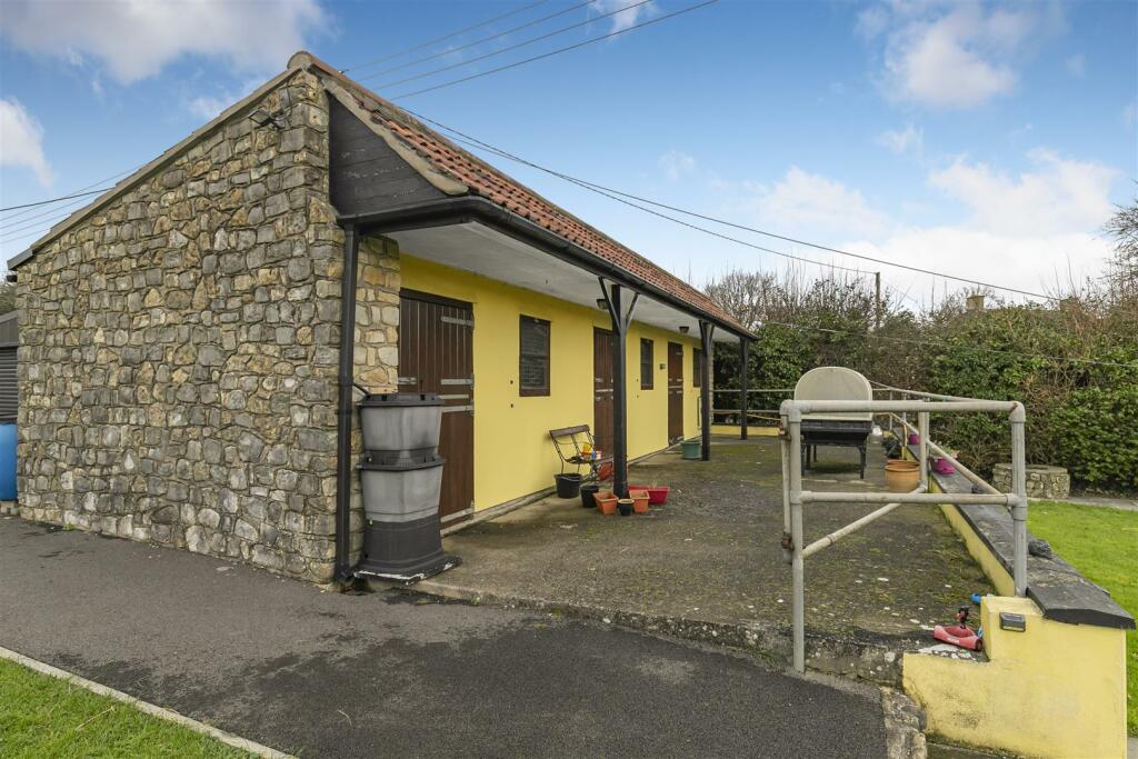 Additional property image - Shortwood Hill, Bristol