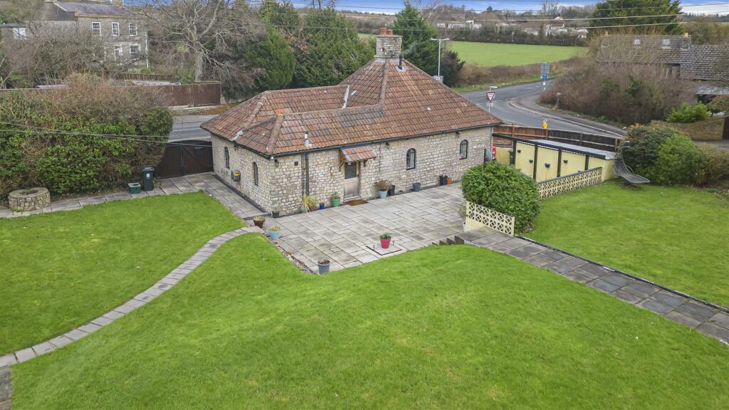 Additional property image - Shortwood Hill, Bristol