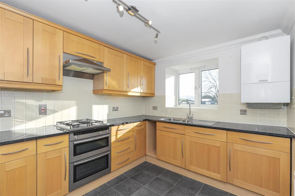 Additional property image - Longreach, Bath Road, Saltford, Bristol