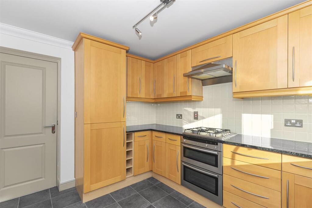 Additional property image - Longreach, Bath Road, Saltford, Bristol