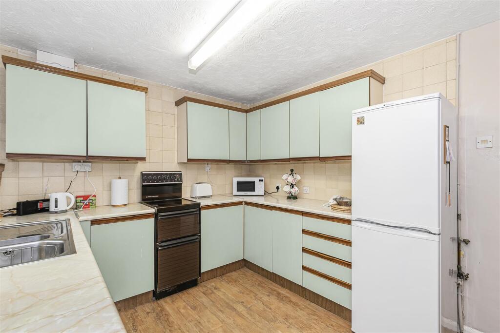 Additional property image - Riverside Way, Hanham