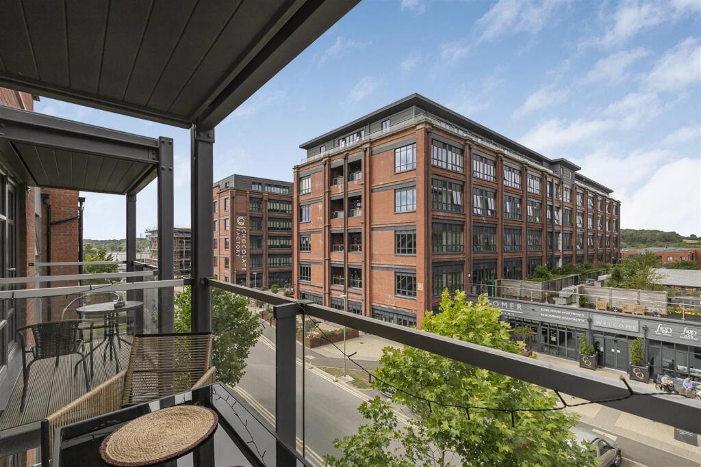 Main image of property: Trajectus Way, Keynsham