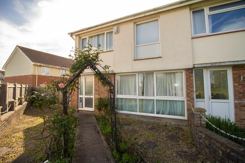 3 bedroom end of terrace house for sale in Kelston Road, Keynsham, BS31