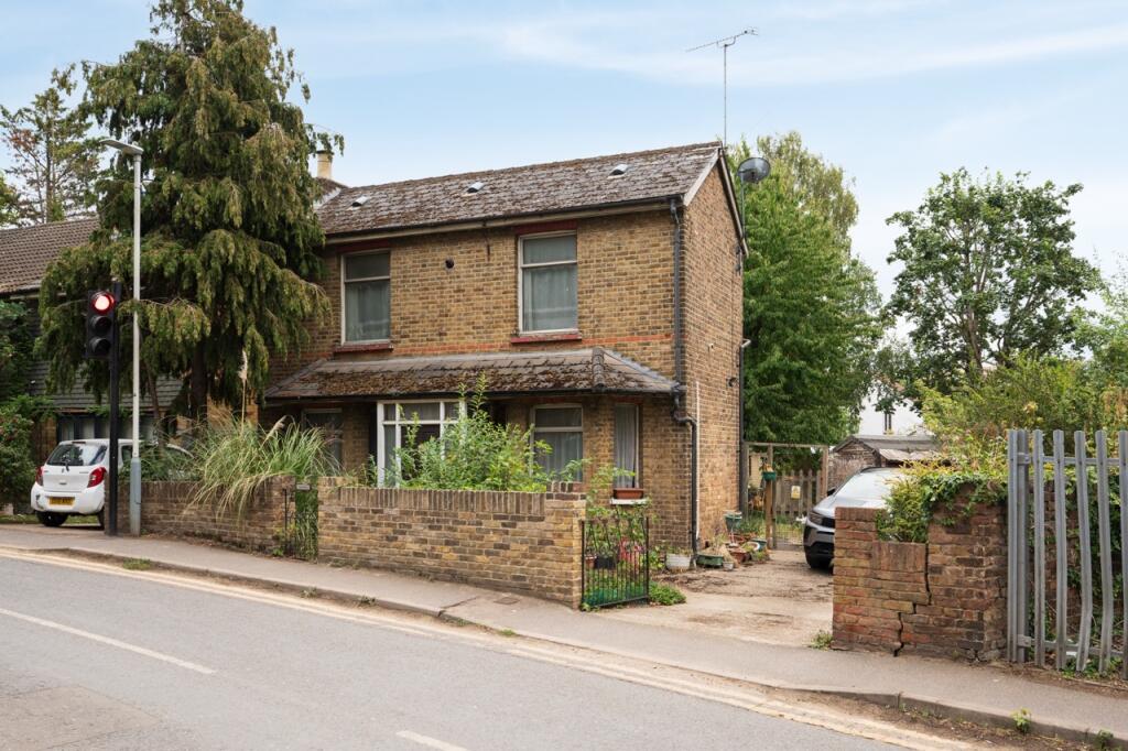 Main image of property: THE RETREAT, TROUT ROAD, YIEWSLEY