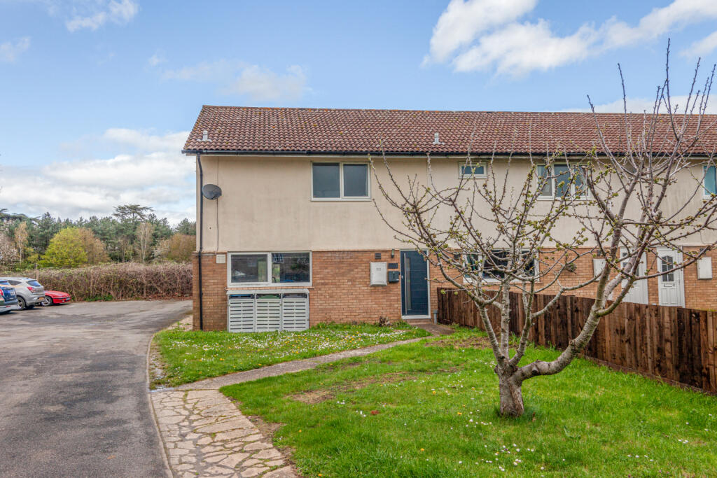 3 bedroom end of terrace house for sale in Redwald Road, Rendlesham