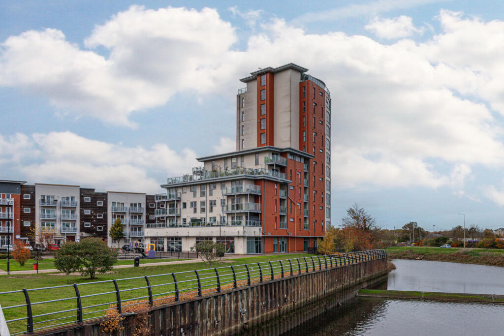 Main image of property: Reavell Place, Ipswich, IP2 0ET