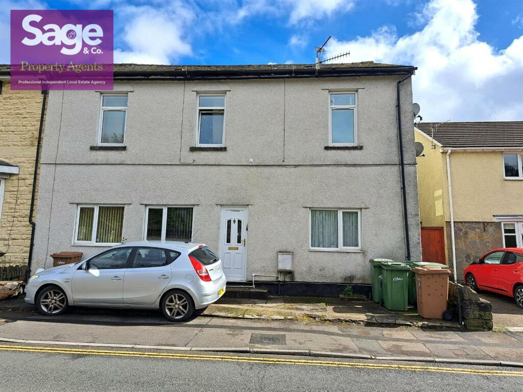 1 bedroom flat for sale in St Mary Street, RiSCA, NP11