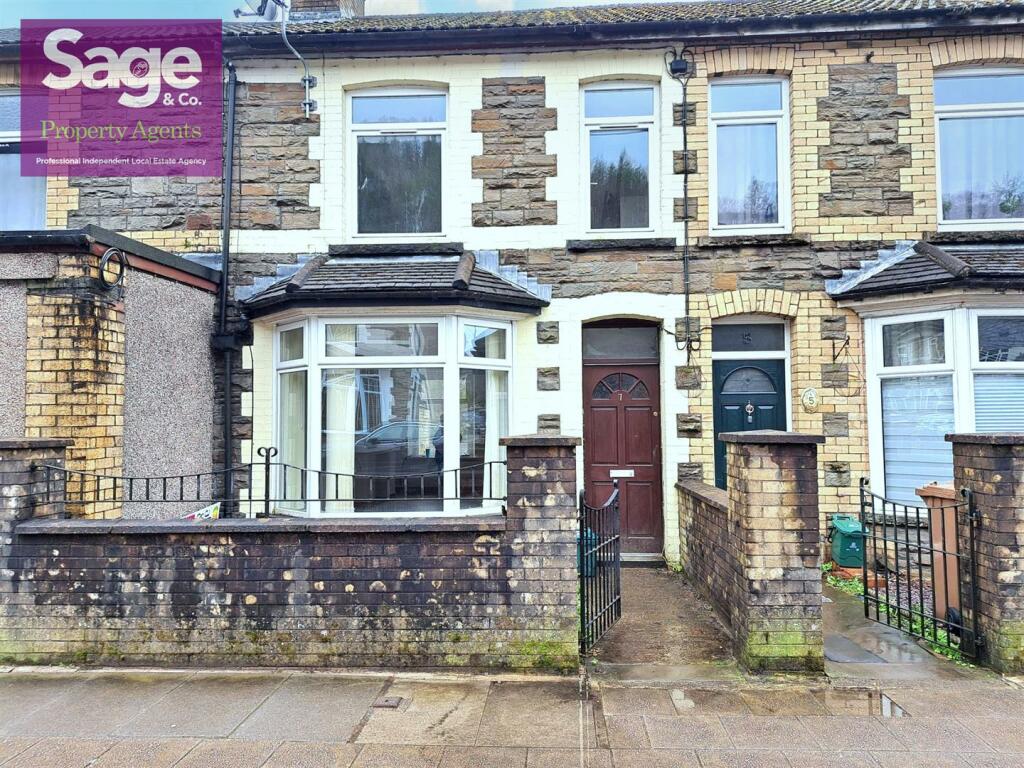 3 bedroom terraced house for sale in New Road, Cwmfelinfach, Ynysddu, NP11